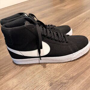 Nike SB Zoom Blazer Mid